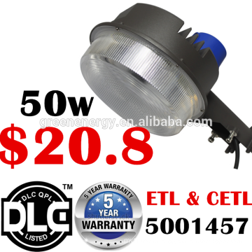 DLC ETL 5 years warranty lowest price factory 130lm/w led solar light photocell sensor led dusk to dawn led yard light